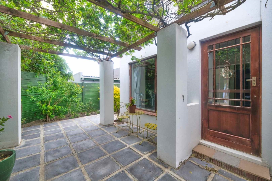 5 Bedroom Property for Sale in Fisherhaven Western Cape